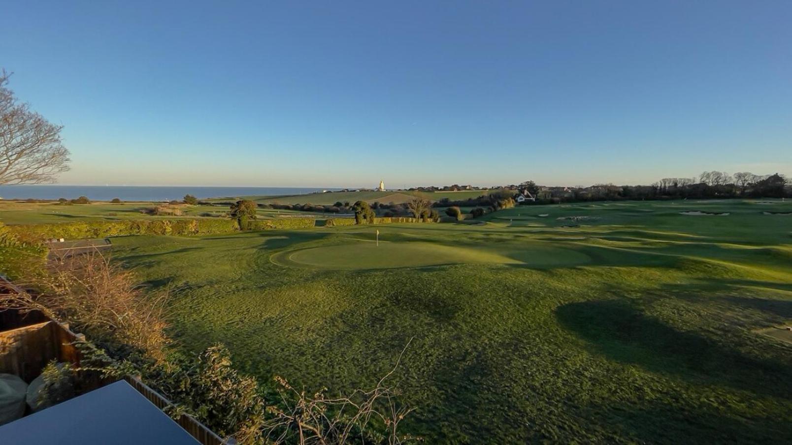 Luxury Ocean & North Foreland Golf View By Adliv Broadstairs Exterior photo